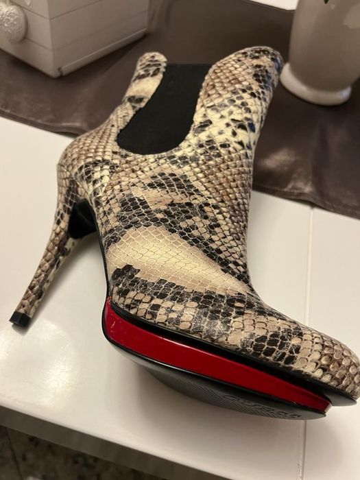 Ghete Guess by Marciano