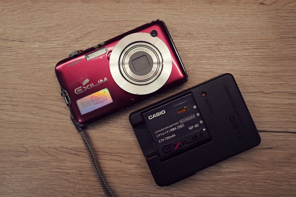 ⭐️CASIO EXILIM⭐️ casio exilim second hand si noi de vanzare • Anunturi • OLX.ro