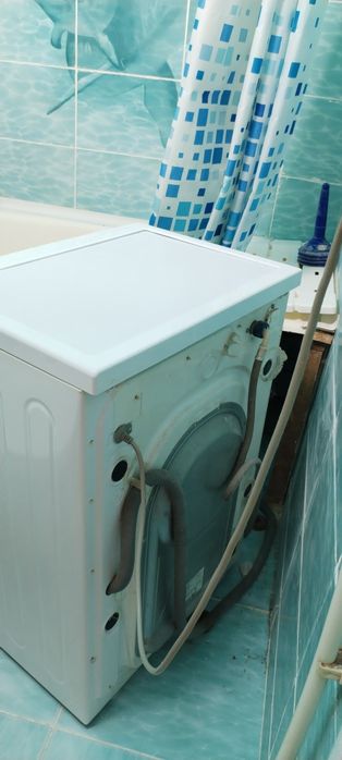 Срочно продам стиральную машинку