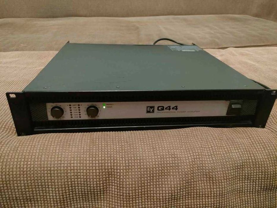 Electrovoice Q44 si Q1212 Peavey Pv 2600