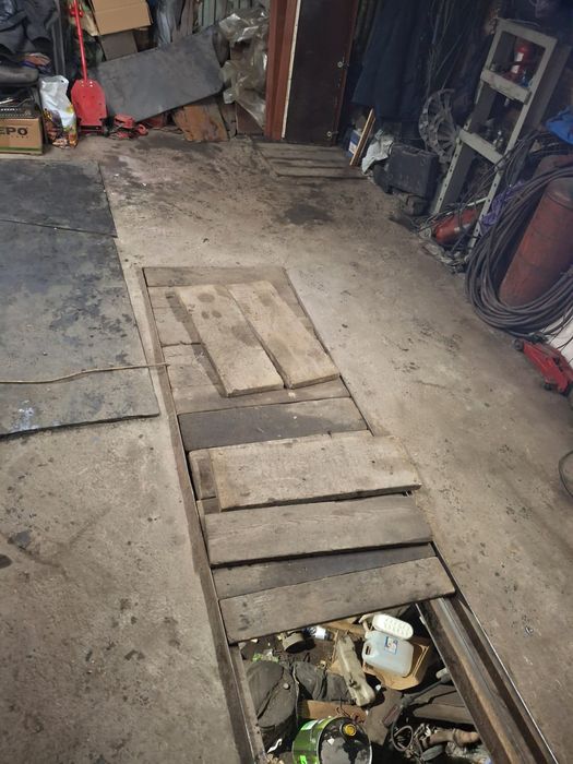 Продам гараж 6*4