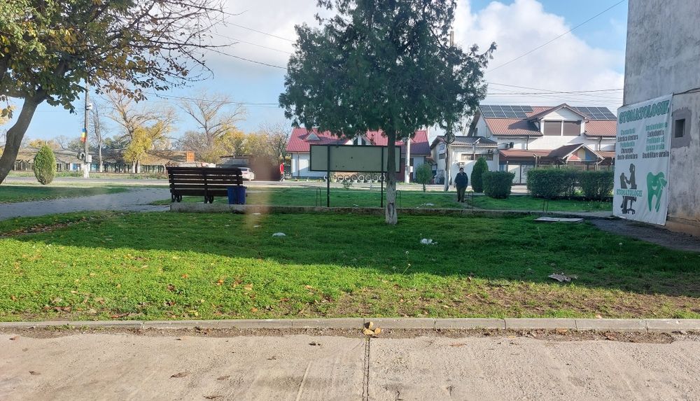 Apartament cu 3 camere - în com. Baia