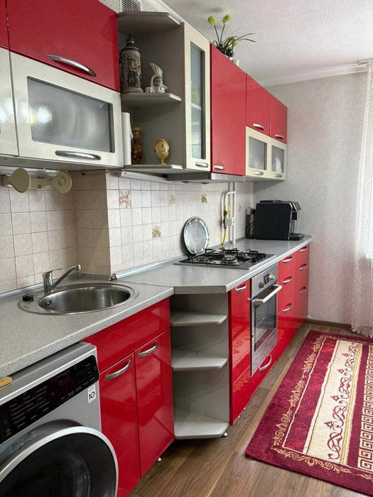 Продажа 4-комнатной квартиры 9 микрорайон