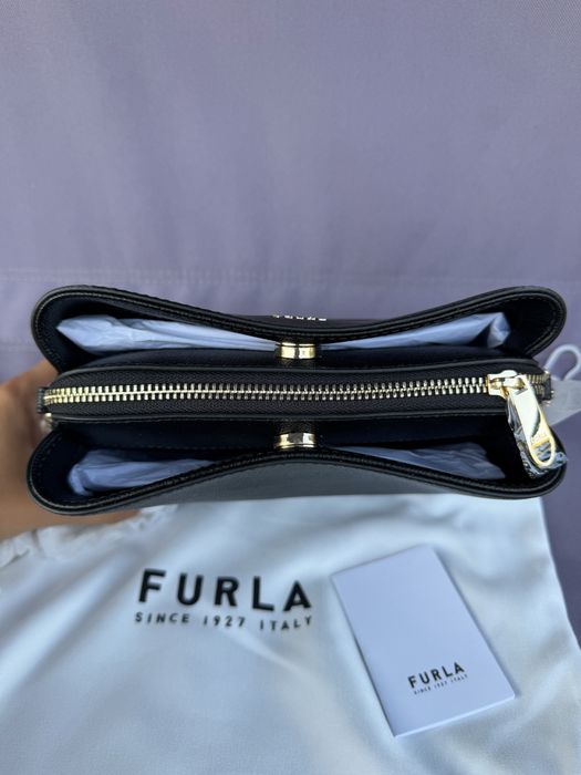 Нова FURLA чанта модел Tessa