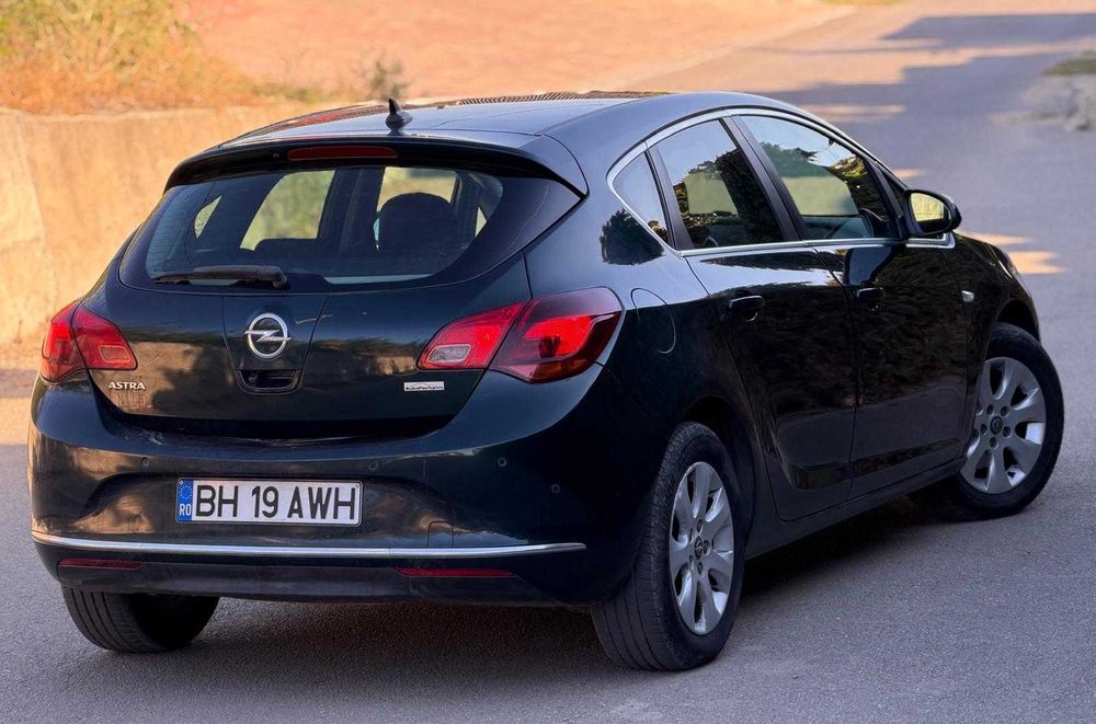 Opel Astra J facelift 1.7 CDTI 2014 hatchback 160000km euro 5