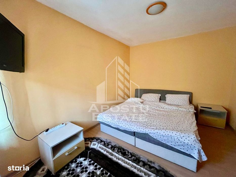 Apartament cu 3 camere, 2 bai, etaj intermediar, zona Aradului