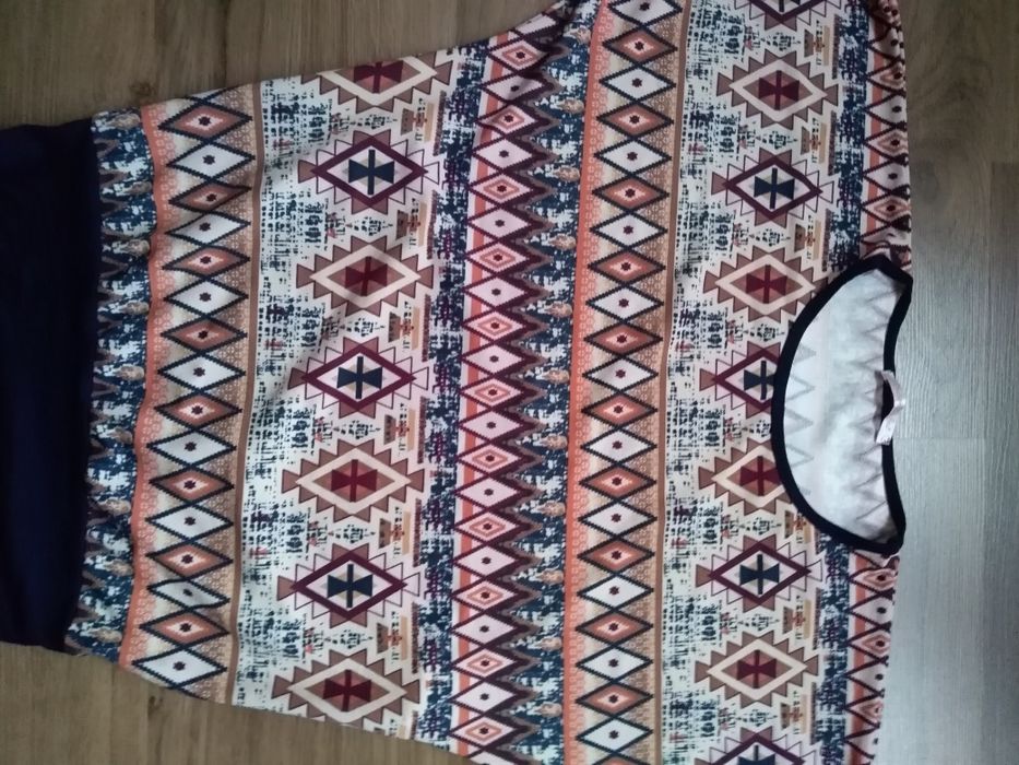 Дамски тъмносин клинпанталон с блузкa