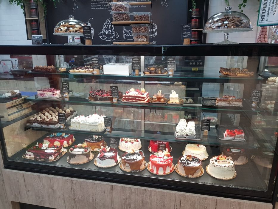 VITRINA Frigorifica Prajituri profesionale