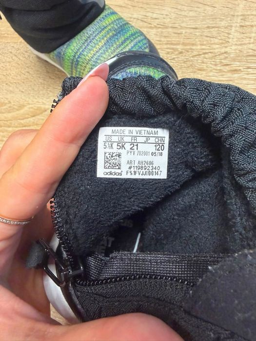 Момчешки ботушки Adidas
