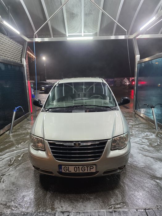 Chrysler voyager 7 locuri