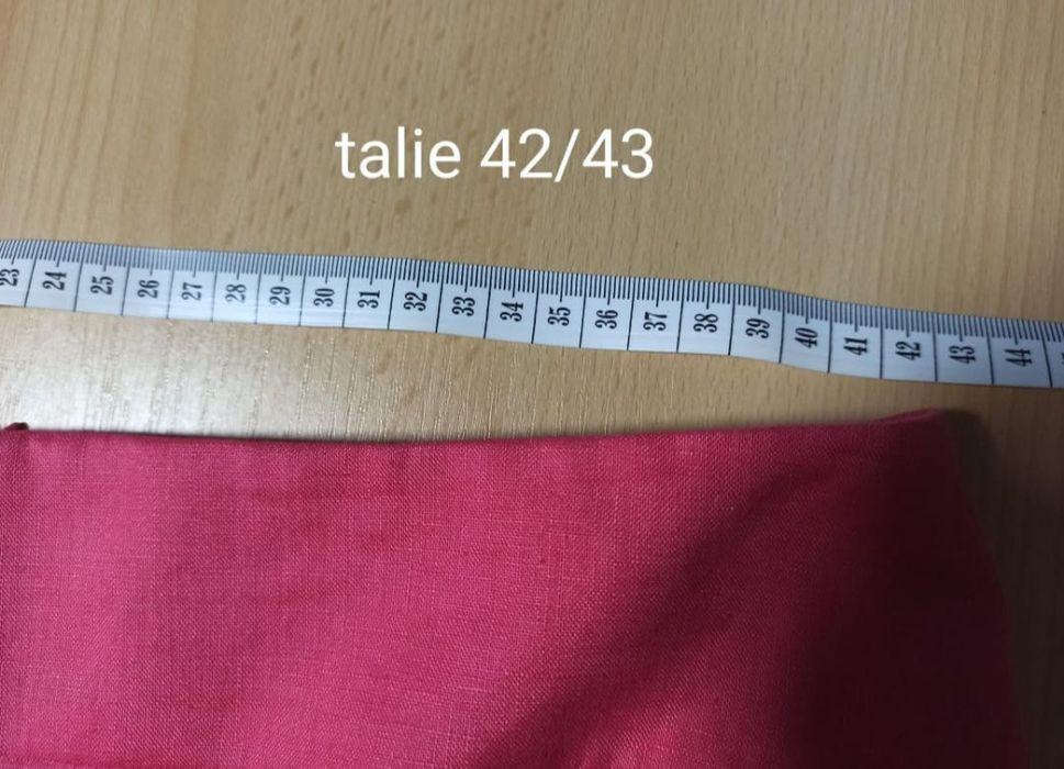 Fustă de in, marca Madame