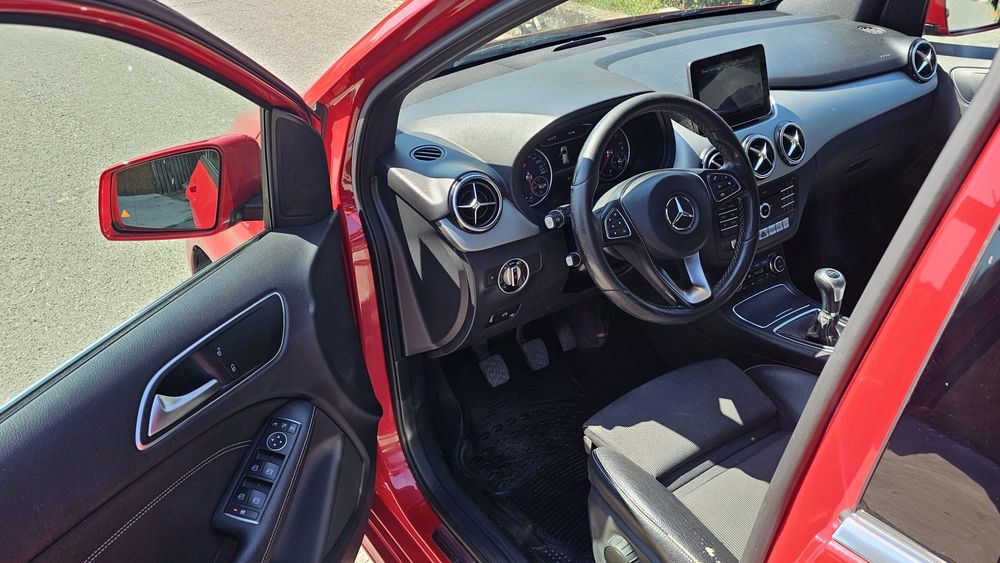 Mercedes Benz b 200