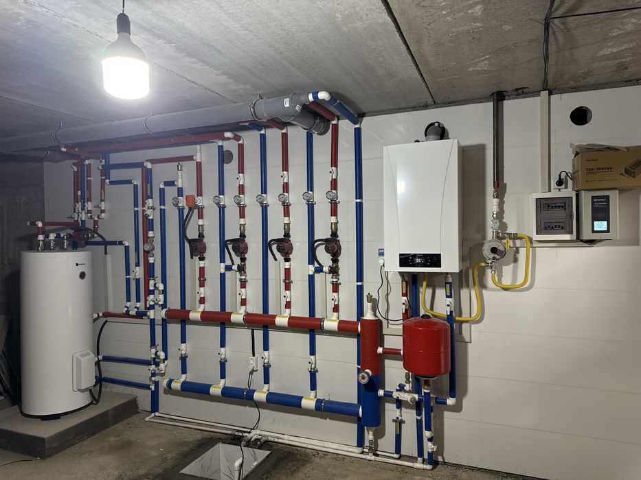 Sergli kiya salon orqasda 3 sotu uy ozim uchun qurgaman