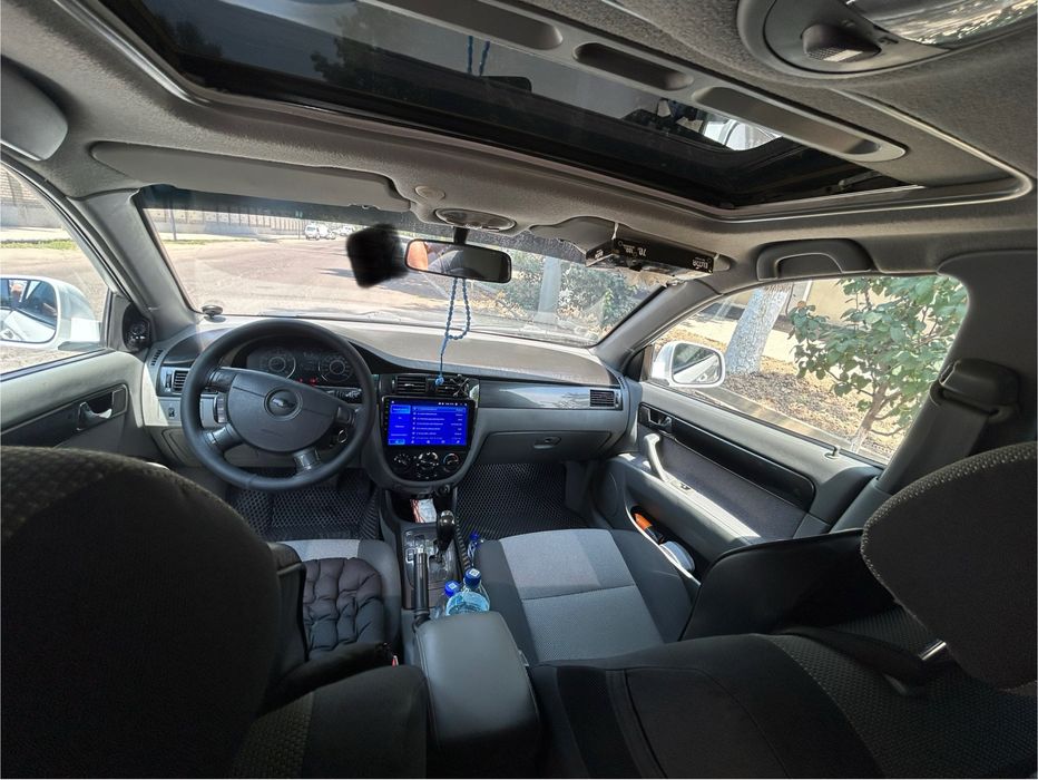 Продаётся Lacetti Gentra