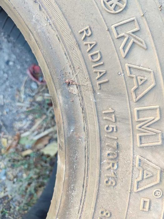 Продам   б/у автошины от  ВАЗ 2110