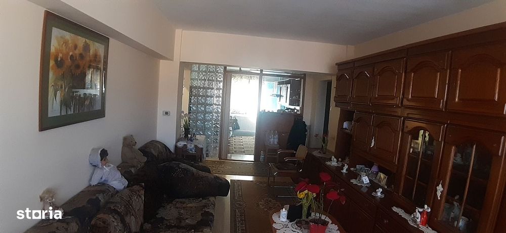 Exclusivitate! Vindem 3 camere Racadau