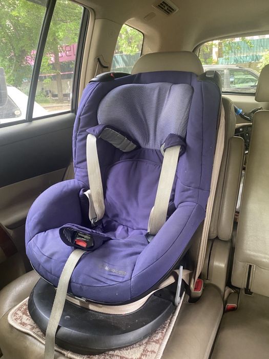 Детское автомобильное кресло Maxi Cosi