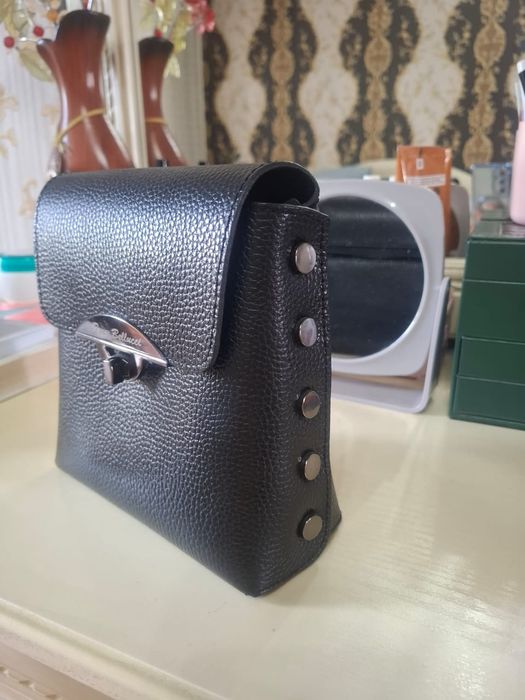 Продам сумку от Tony Bellucci