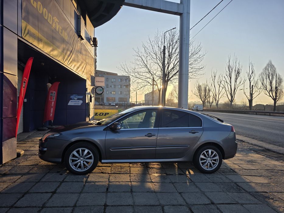 Renault Laguna 3 2012