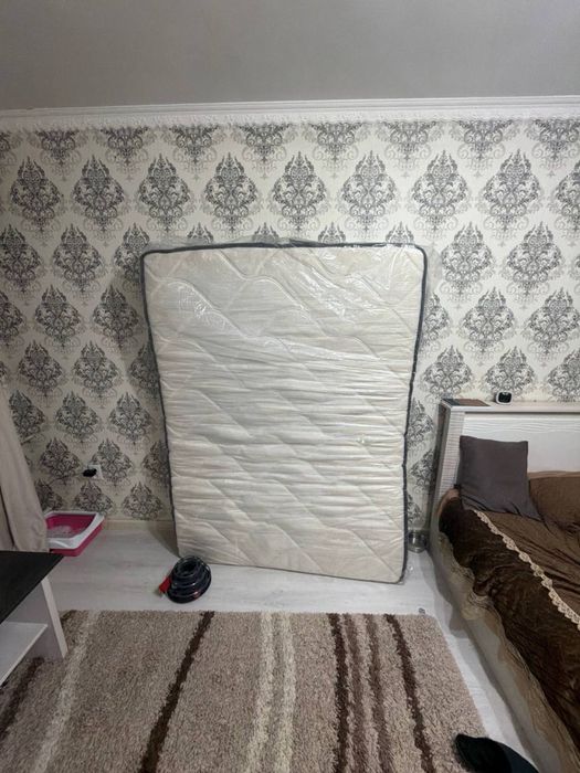 Матрас 140х200 в хоршем состоянии.