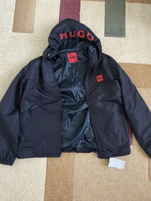 Geaca HUGO BOSS, noua cu eticheta marimea L