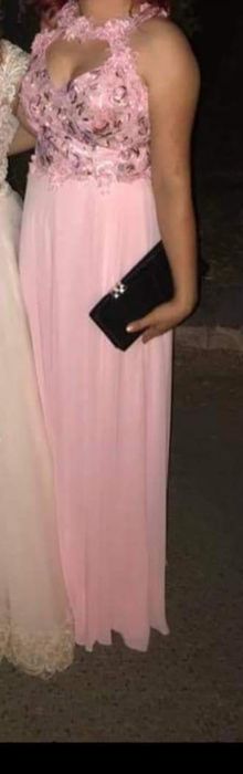 Vând rochițe de ocazie