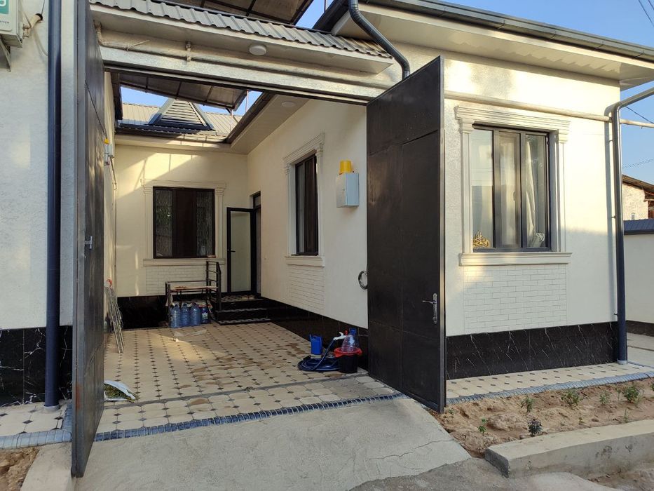 Срочно Продаётся Дом.3 ком.с евро ремонтом.1.1 сотка.