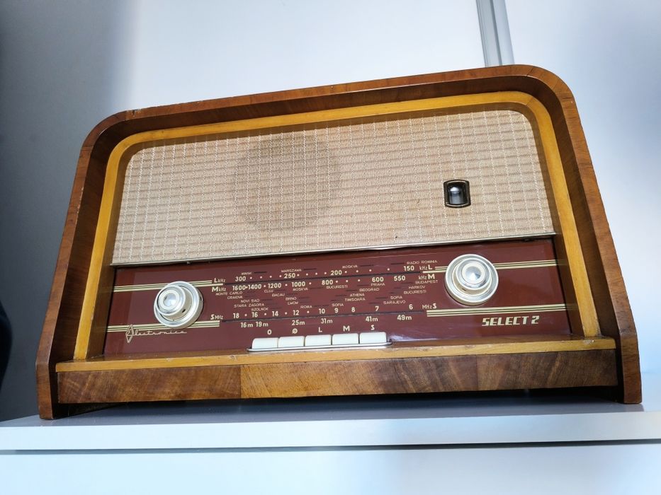 Aparat de radio vintage Carmen Select 2 (Electronica)