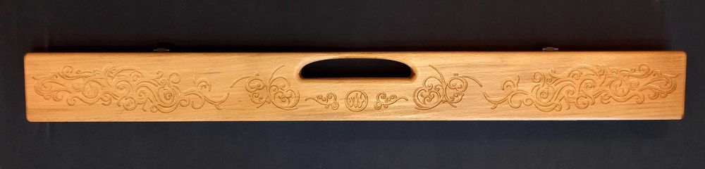 Кейс для двусоставного кия с удлинителем.