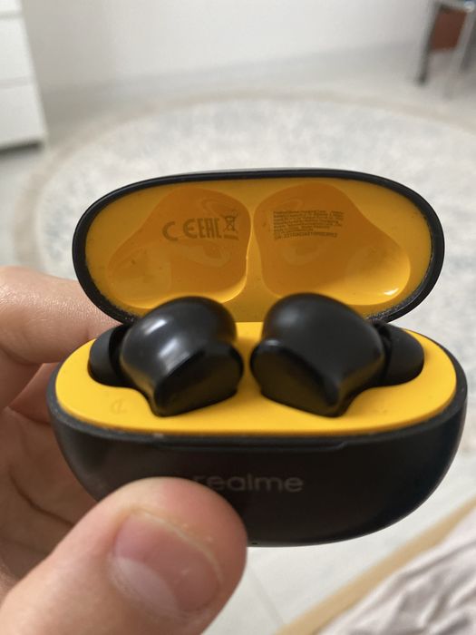 Realme Buds T11 продается
