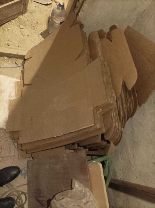 Коробки б/у  разных размеров.j Гофра листы