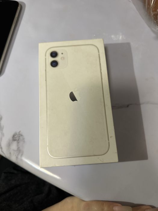 iPhone 11 , белый , на 128 гб