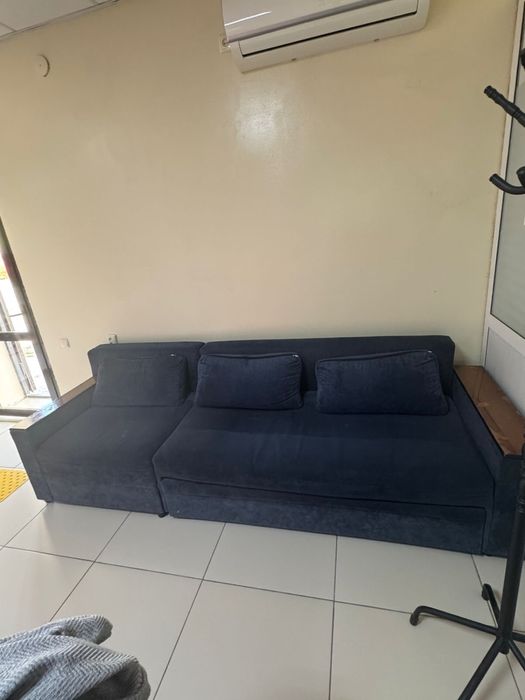 Срочно продается диван