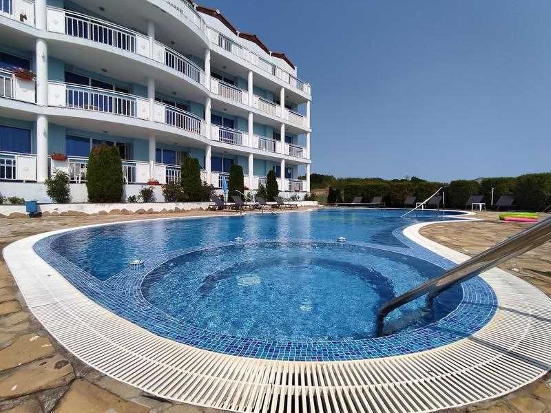 Продава се Едностаен апартамент в с. Кошарица, Област Бургас - 42 кв.м за 1091 €/кв.м - Снимка #1