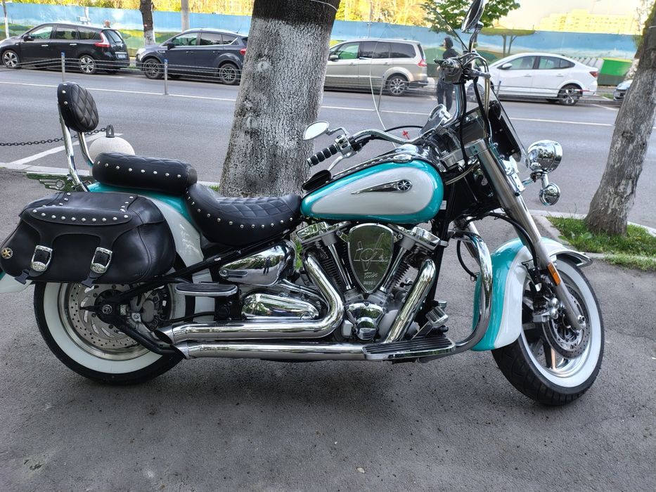 Yamaha midnight  roadstar 1700