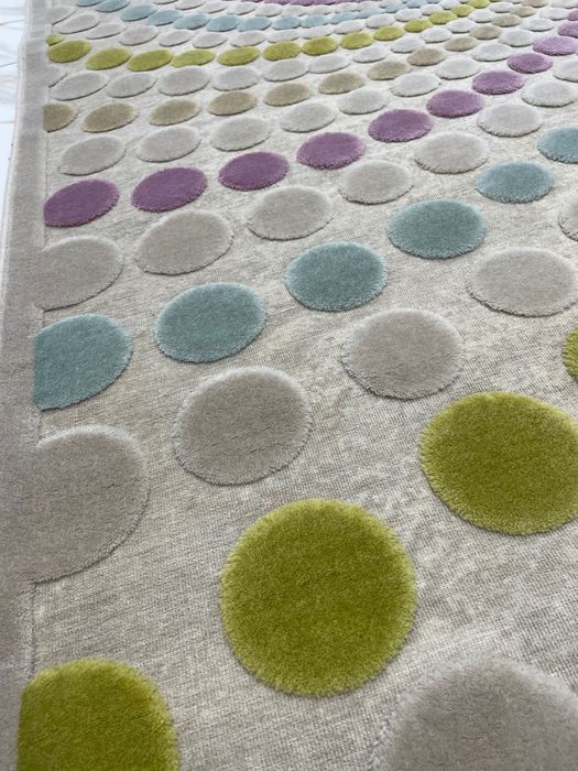 Angora шарен килим