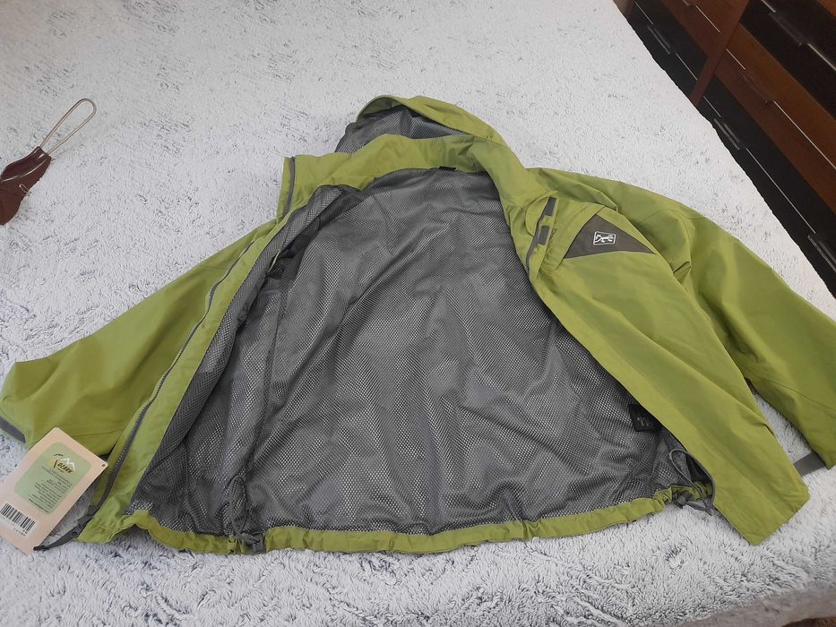 Продаётся куртка мужская размер 54-56новая