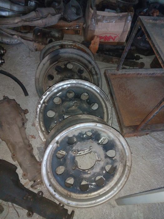 Продам диски на Митсубиси Делика