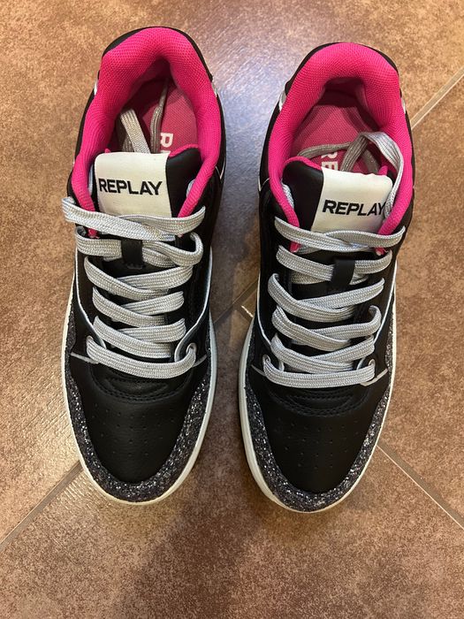 REPLAY-дамски спортни обивки