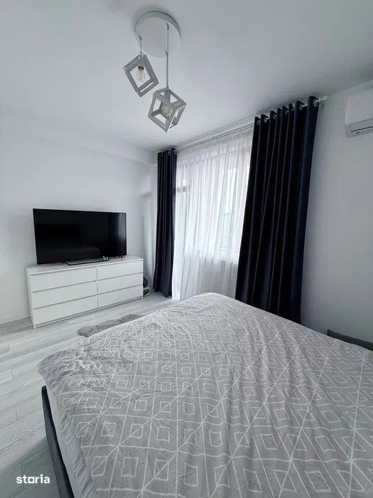 Apartament cu 3 camere, 66 mp, balcon, zona Terra