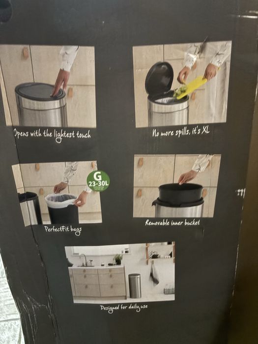 кош за смет Brabantia Touch Bin с вместимост 30 литра