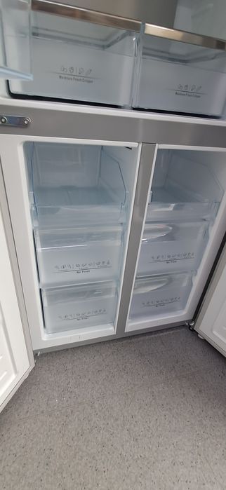 Frigider side by side Hisense 4 usi  import GERMANIA Garanție DB133