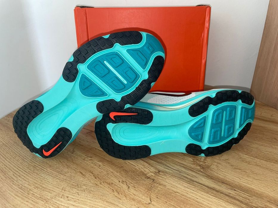 Incaltaminte NIKE Vomero 18 nr 41 si 42,5