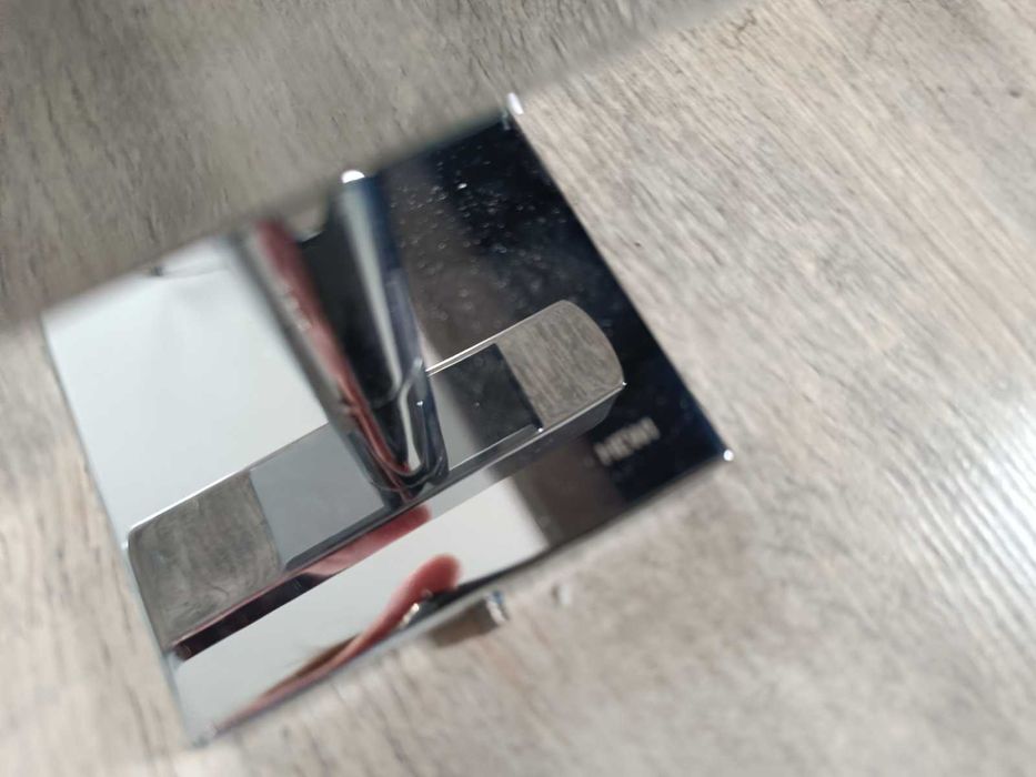 закачалка за баня HEWI