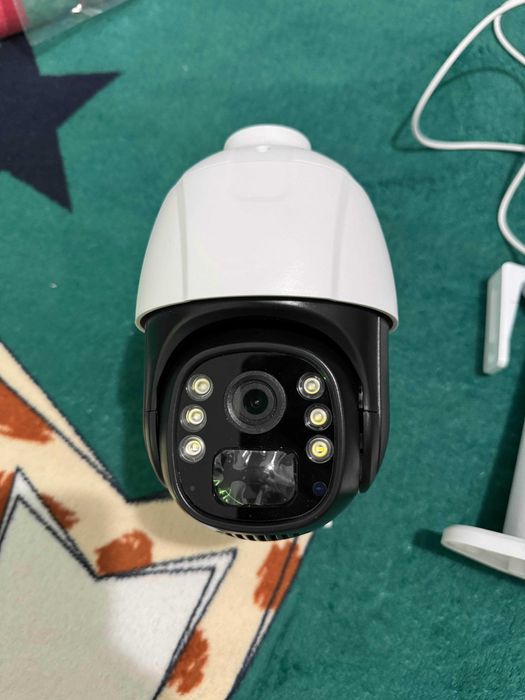 Vand Camera Supraveghere !