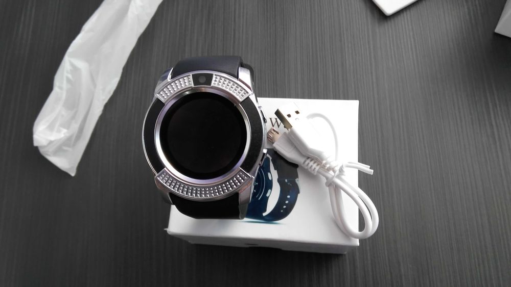 Часовник smart watch