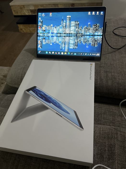 Tableta microsoft surface x pro