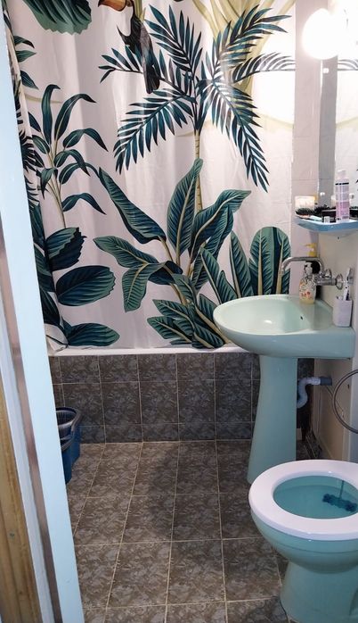 Inchiriez apartament