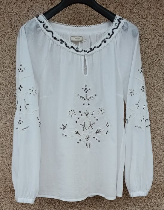 Дамска кенарена къса риза за народна носия.