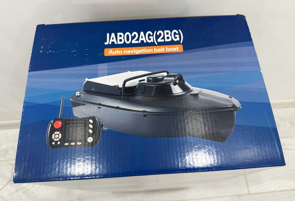 Нова Лодка за захранка JABO 2BG с GPS , Сонар и Автопилот